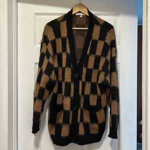 Daydreamer oversized 90s style cardigan. Size M